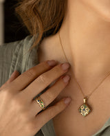 Auksinis pakabukas su deimantais, safyrais ir granatais tsavoritais "Soft Mosaic"