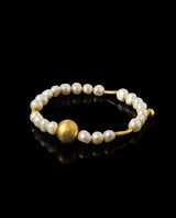 Apyrankių rinkinys su perlais ir sidabrinėmis paauksuotomis detalėmis