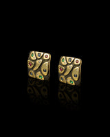 Auksiniai auskarai su deimantais, smaragdais, safyrais ir rubinais