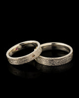 Šampaninio aukso vestuviniai žiedai su konjakiniu deimantu ir rubinu "R&D"