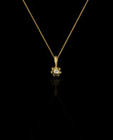 Auksinis pakabukas su deimantu "Gėlytė"