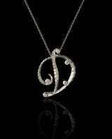 Auksinis pakabukas-segė su deimantais "D"