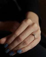 Auksinis žiedas su deimantu "Love is in the Air"