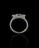 Sidabrinis žiedas su topazu