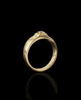 Auksinis žiedas su deimantu