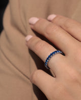 Auksinis žiedas su safyrais "Eternity"