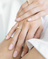 Auksinis žiedas su turmalinu "Žalioji gėlė"