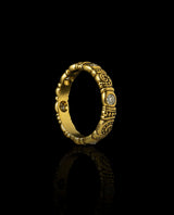 Auksinis žiedas su deimantais "Nautilus"