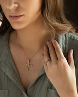 Auksinis pakabukas su deimantais "Box cross"