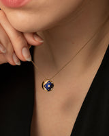 Auksinis pakabukas su emale ir deimantais