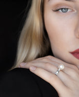 Auksinis žiedas su perlu ir deimantais "Jūros šukelės"