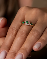 Auksinis žiedas su smaragdais ir deimantais "Shining green eyes"