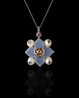 Auksinis pakabukas su chalcedonu, deimantais, rubinais, safyru ir granatais "Cross"