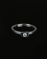 Auksinis žiedas su deimantu "Trapecija"