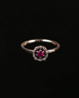 Auksinis žiedas su deimantais ir rubinu "Džuljeta"