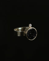 Auksinis žiedas su deimantu ir kvarco drūza "Rock&Roll"