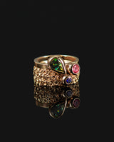 Auksinis žiedas su spalvotais safyrais "Life is sweet"