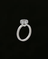 Auksinis žiedas su deimantais "Pavé"