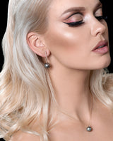 Auksinis kaklo papuošalas su nuogu deimantu ir Taičio perlu