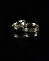 Šampaninio aukso vestuviniai žiedai "Žolėje"