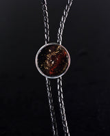 Sidabrinis Bolo tie su gintaru