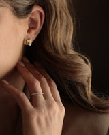 Auksiniai auskarai su perlais