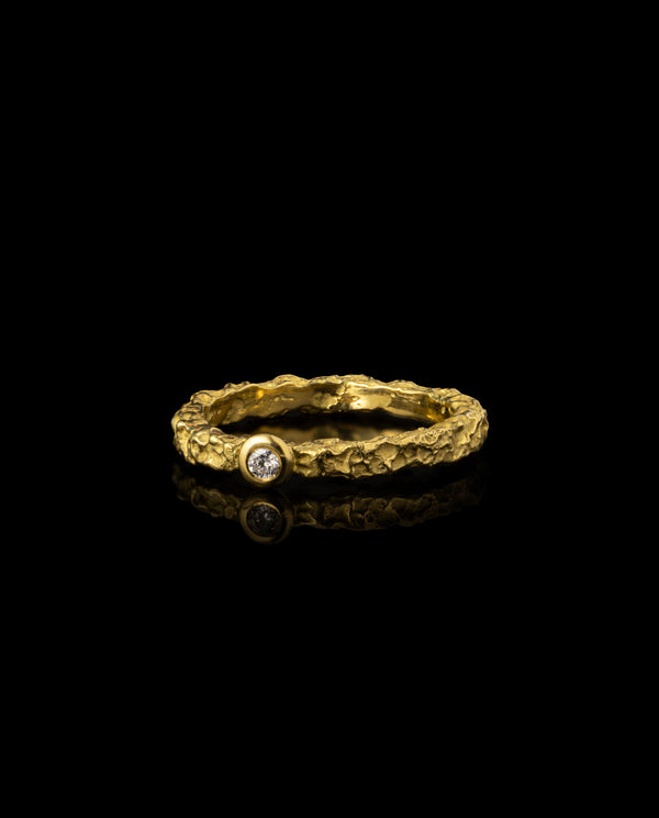 Auksinis žiedas su deimantu "Golden Glow Diamond Ring"