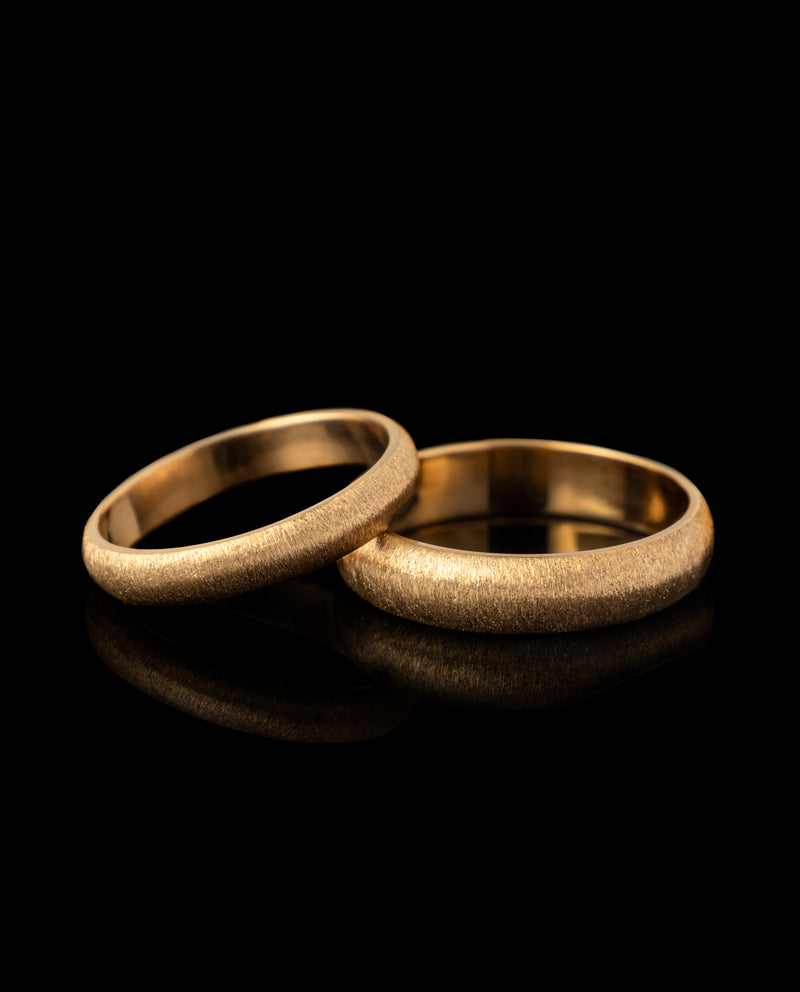 Raudono aukso vestuviniai žiedai "Šilkas"