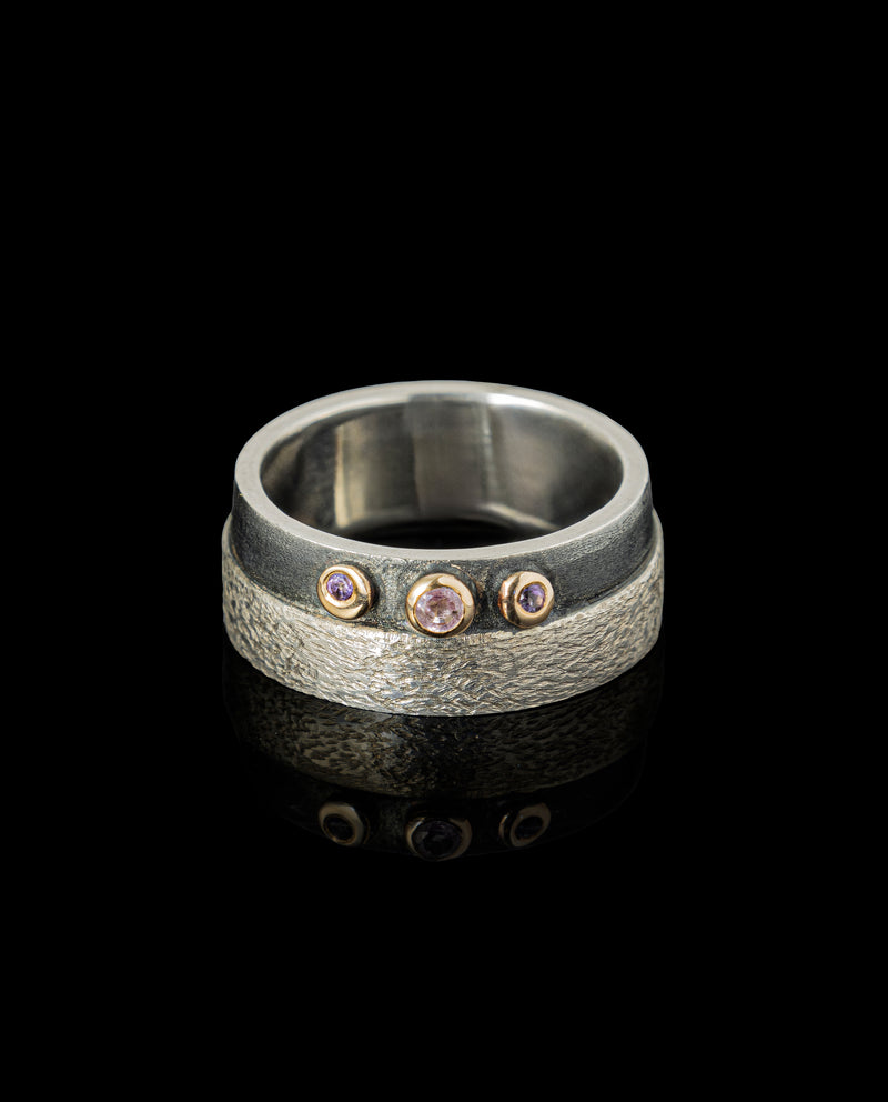 Sidabrinis žiedas su rožiniais safyrais