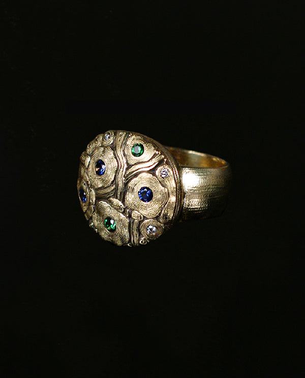 Auksinis žiedas su deimantais, safyrais ir granatais tsavoritais "Summer Flowers"