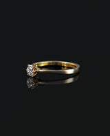 Auksinis žiedas su deimantu "Klasika"