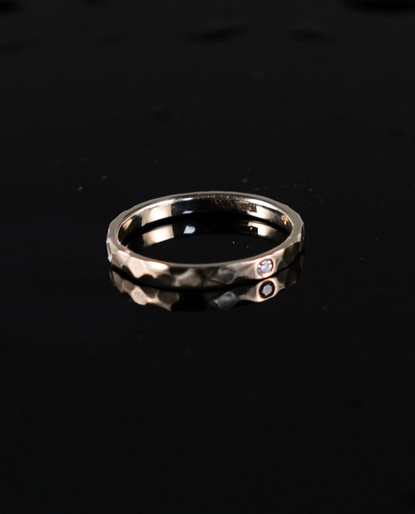 Auksinis žiedas su deimantu "Raw and elegant"