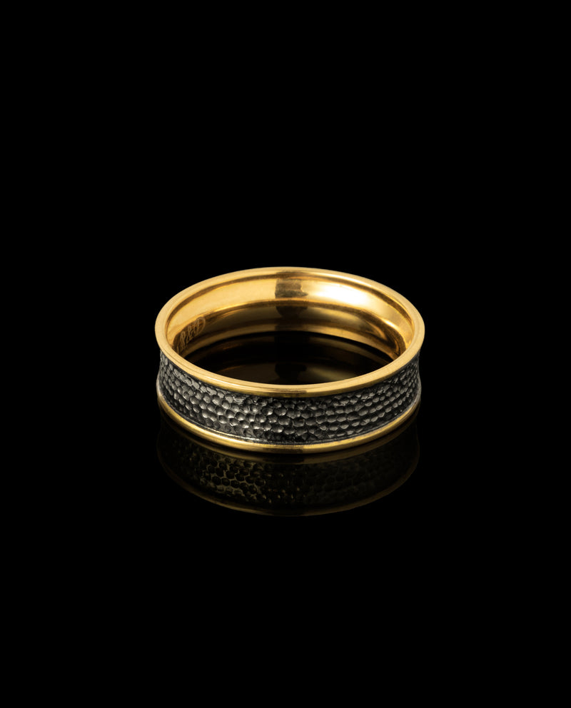 Raudono ir juodo aukso vyriškas žiedas