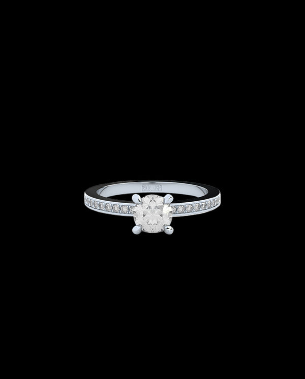 Auksinis žiedas su labaratorijoje augintais deimantais "Tiny Clash Engagemenet Ring"