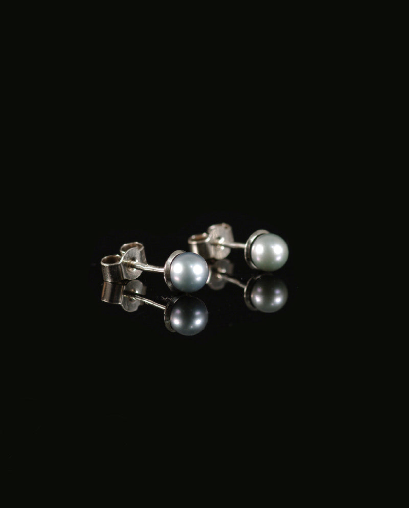 Auksiniai auskarai su Taičio perlais